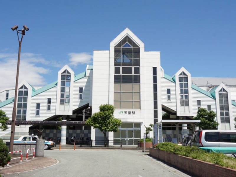 天童駅外観
