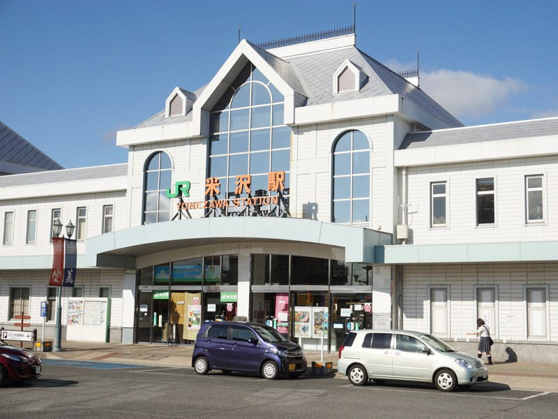 米沢駅外観