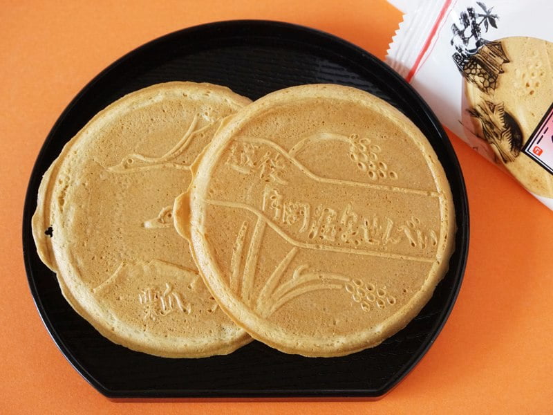 結城堂 月岡煎餅中身