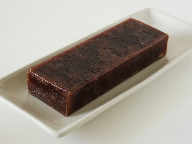 立花菓子店 くるみ入り練羊羹開封後