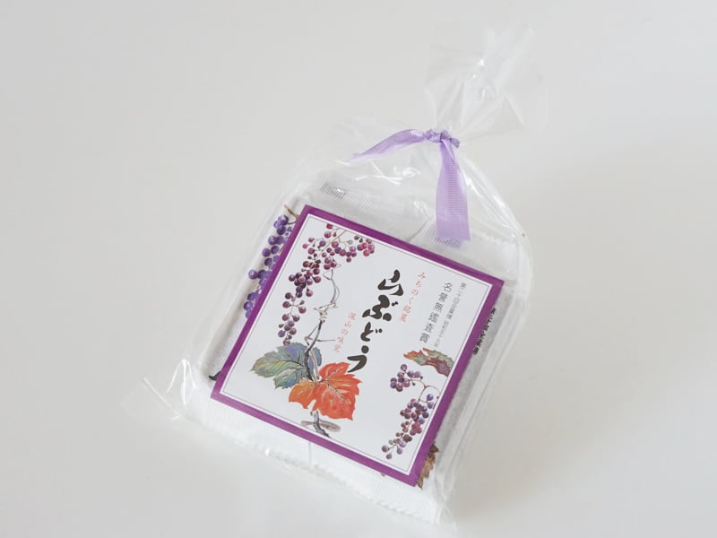 玉屋総本店 山ぶどう外装