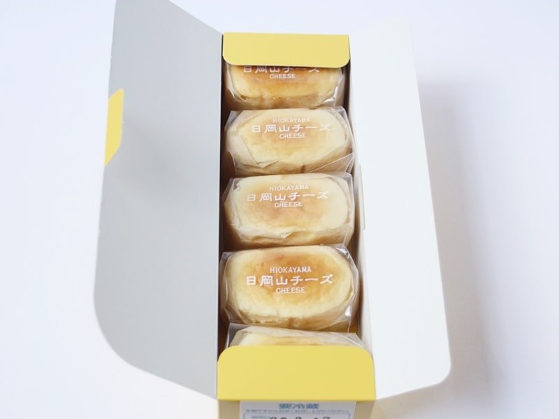 日岡山チーズケーキ開封写真