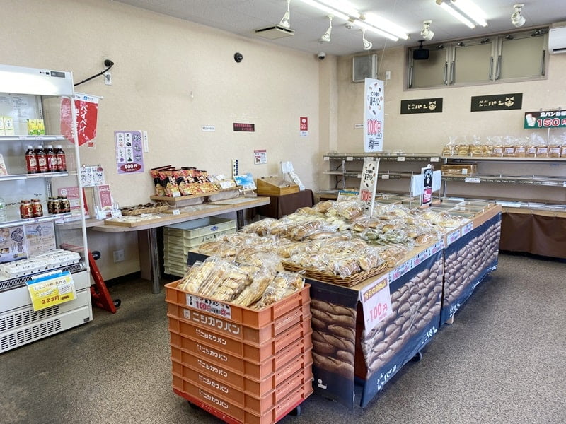 ニシカワパン店内写真