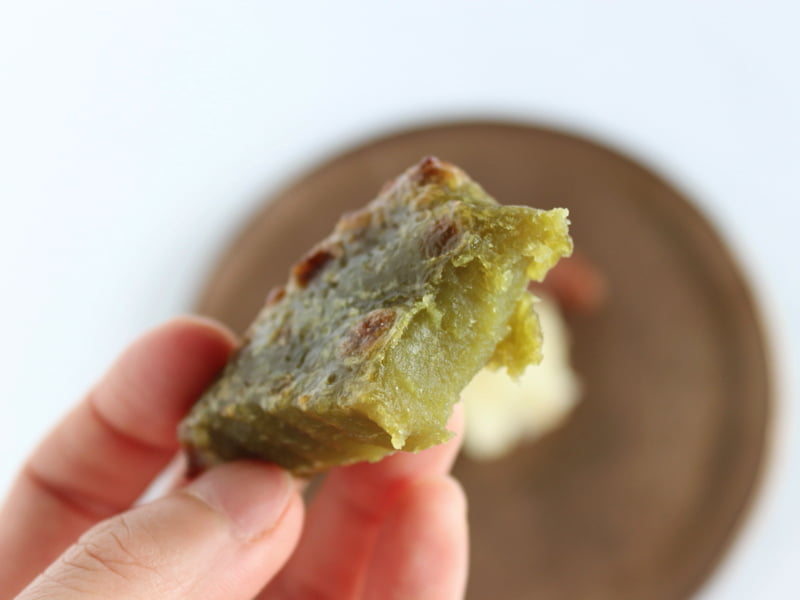 ウロコダンゴ　トースターで焼いたところ　抹茶