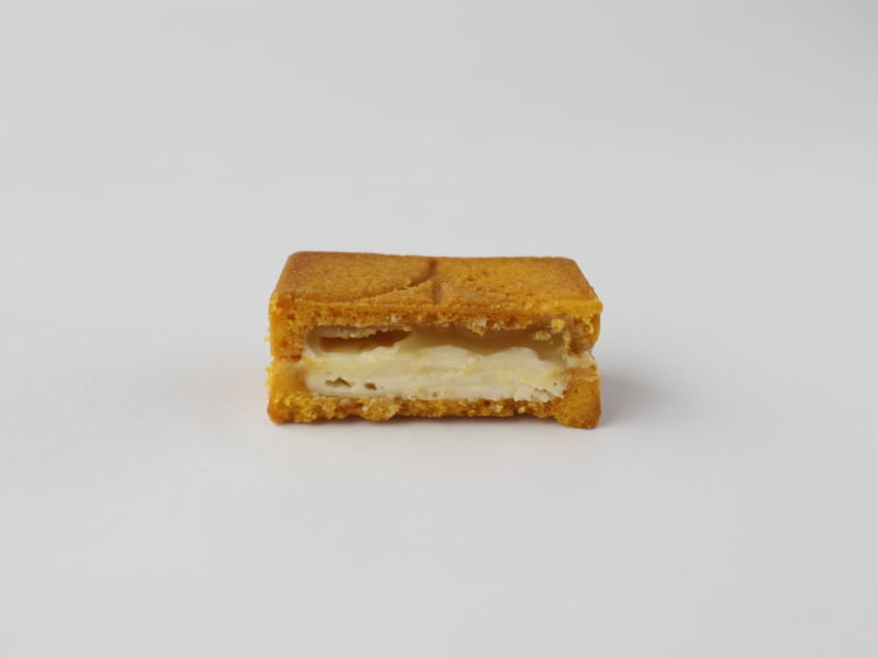 プレスバターサンド檸檬の中身断面