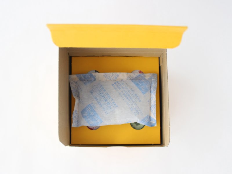 熱海プリン 特製カラメルシロップ付の外箱開封