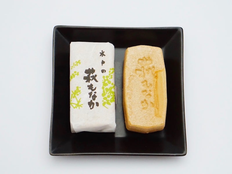 萩もなか　お皿に乗せたところ