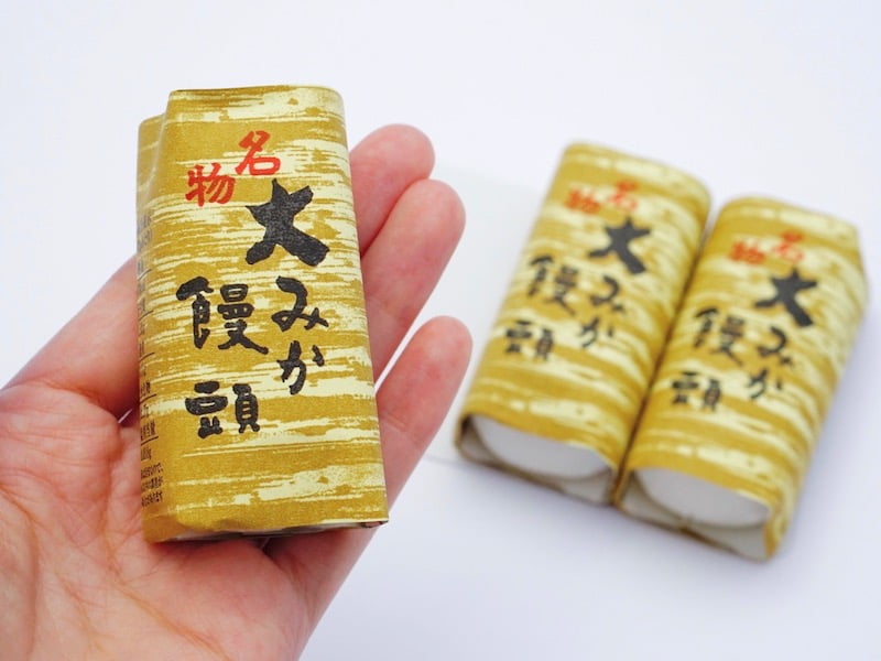 大みか饅頭　手に持ったところ