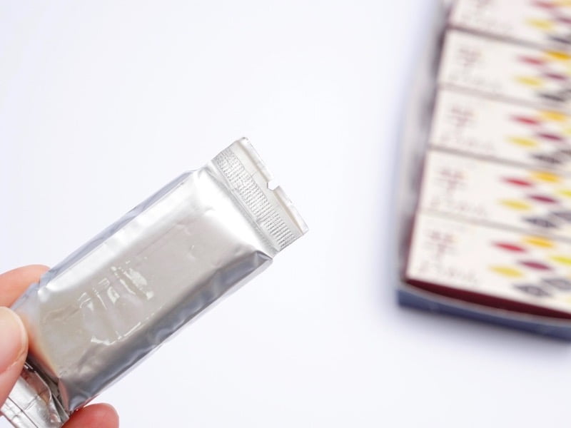 あさ川　ひとくち芋ようかん　銀の包み紙