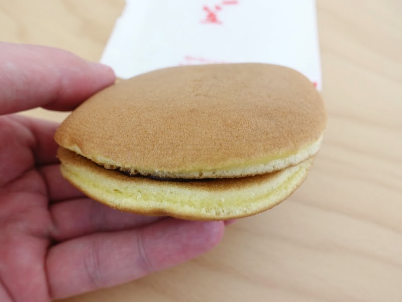 喜八洲総本舗の三笠を横から見たときの様子