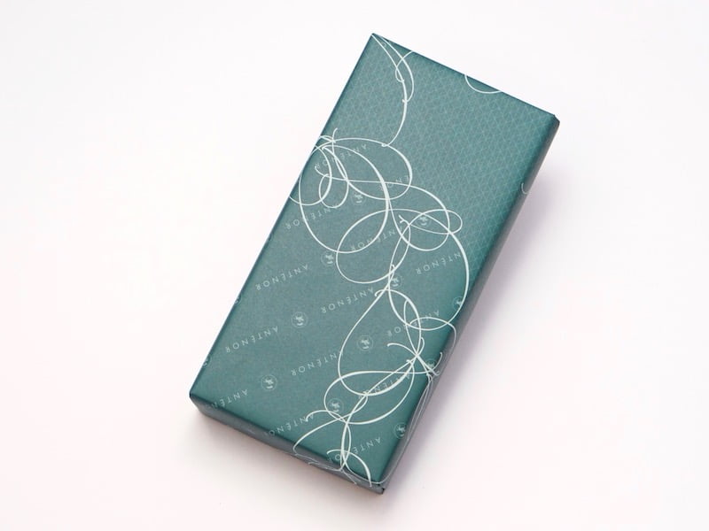 アンテノール レーズンサンド 包装紙