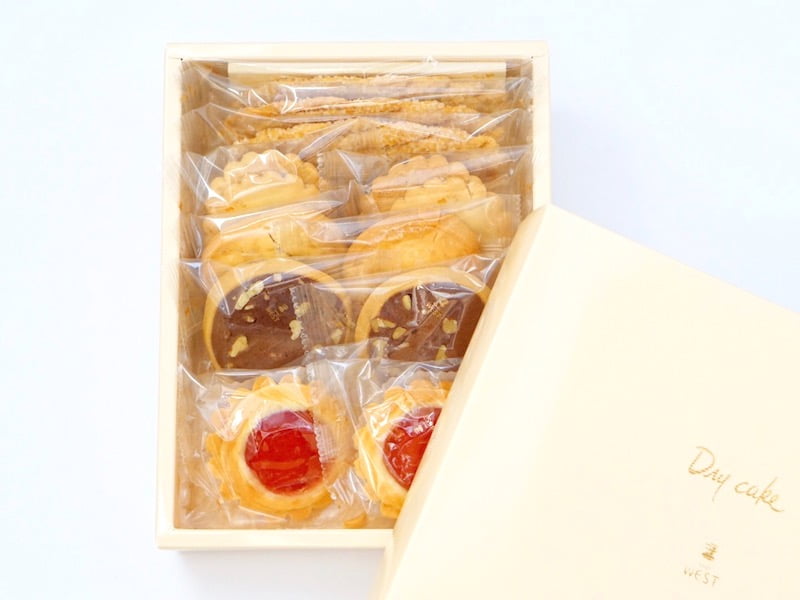 銀座ウエスト　ドライケーキ　内装