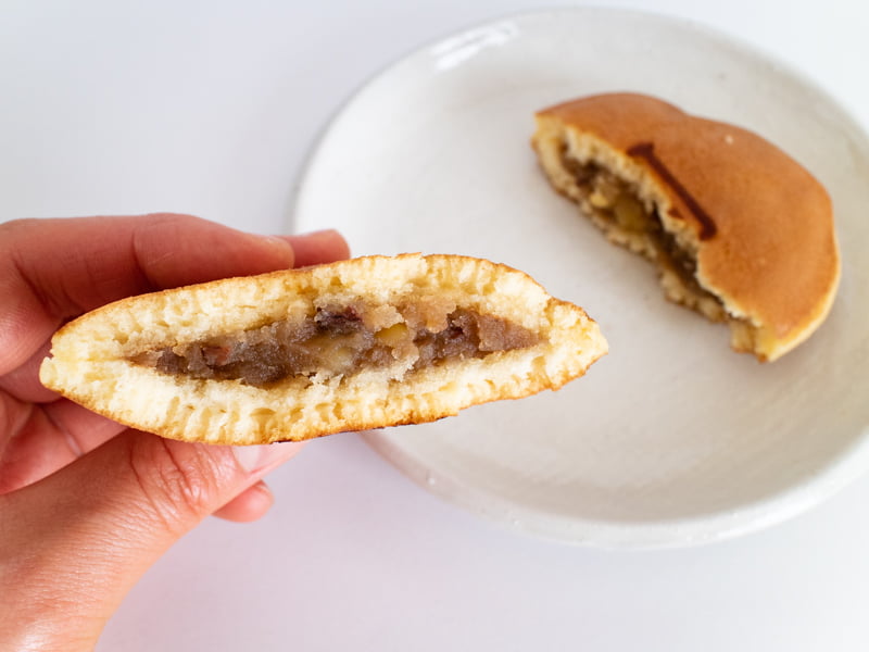 竹風堂・どら焼山の断面