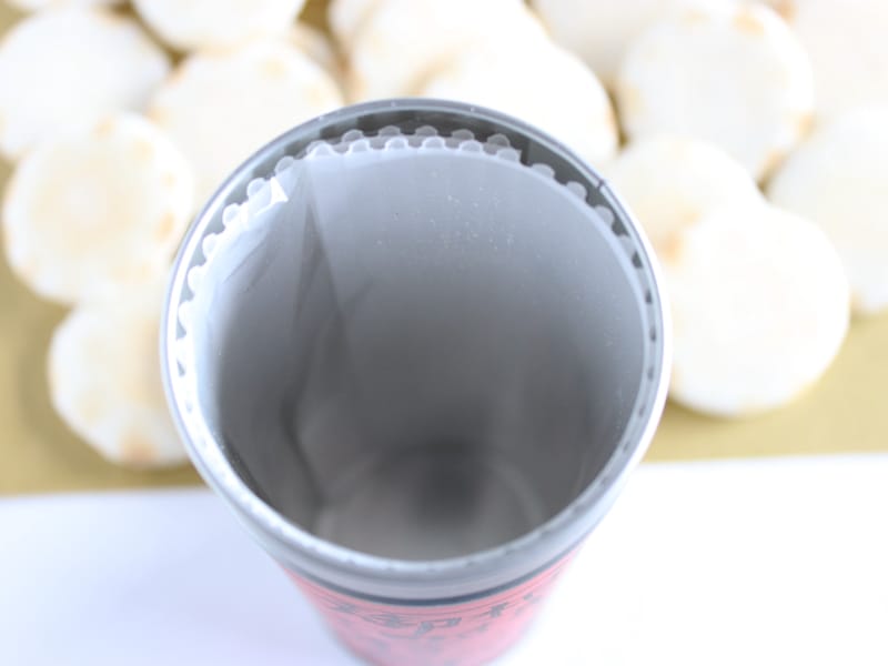 亀屋良長　御池煎餅　缶の中