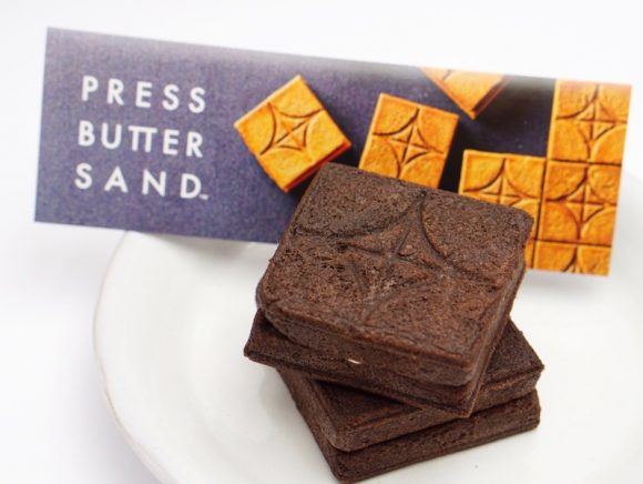 プレスバターサンド黒　中身