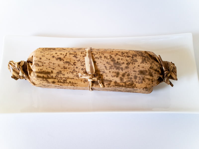 笹屋伊織どら焼の竹皮包み