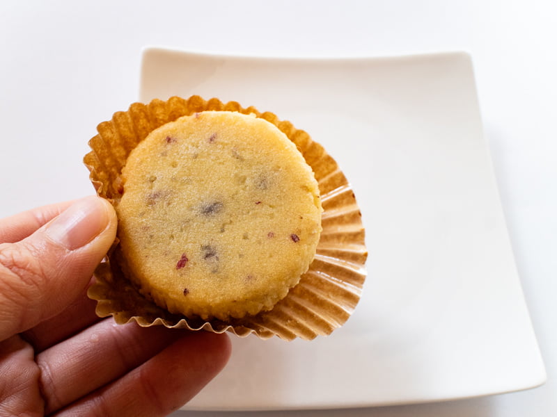 笹屋伊織すいーとぽてとカップを外すところ