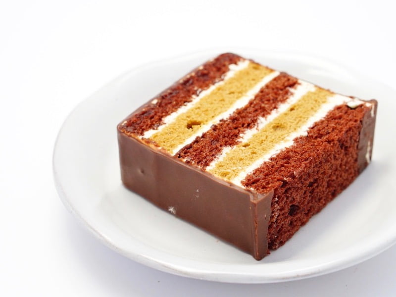 六花亭　チョコスクエア　チョコレートの様子