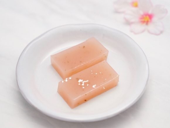 えがわ　さくら通り水羊かん　中身