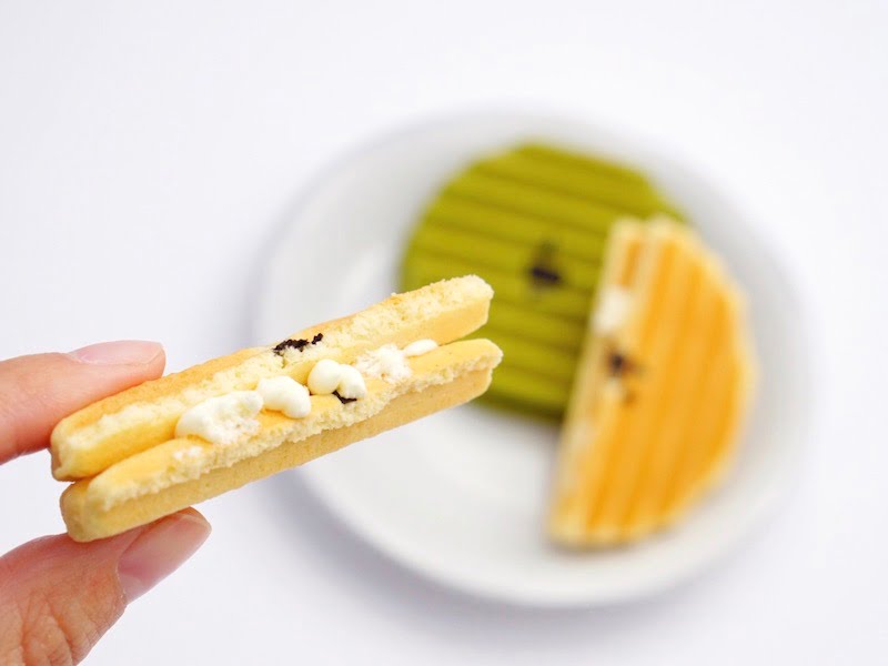 新正堂 出世の石段 バニラを割ったところ