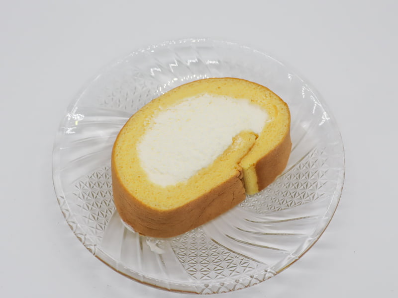 堂島ロールは倒して食べると食べやすい