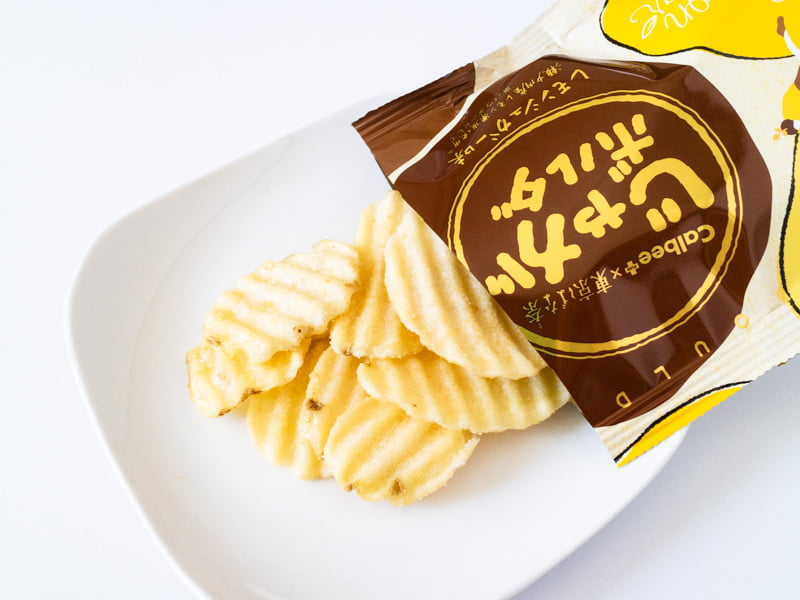 じゃがボルダレモンシュガー味を開けたところ