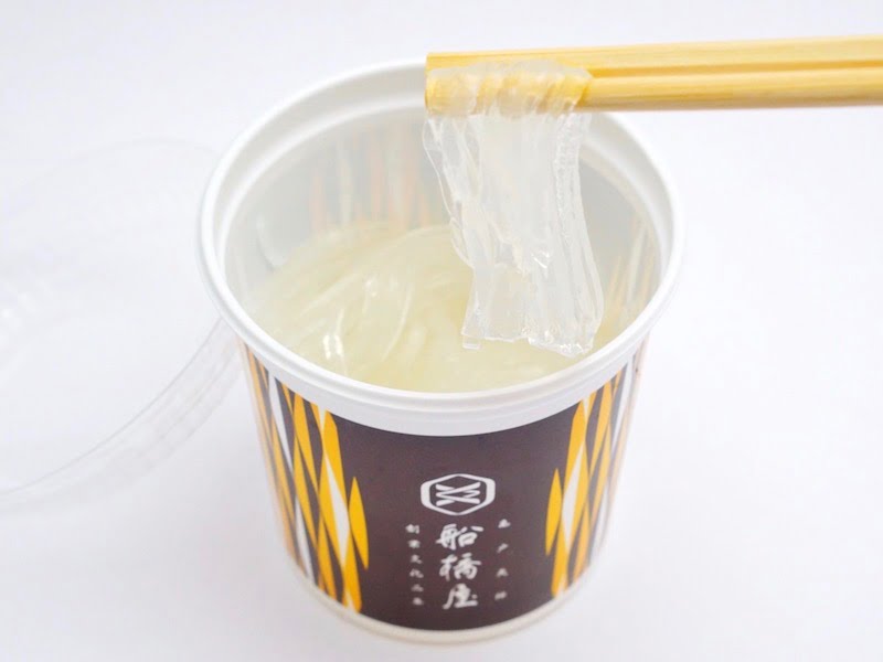 船橋屋 ところてん 箸で持ったところ