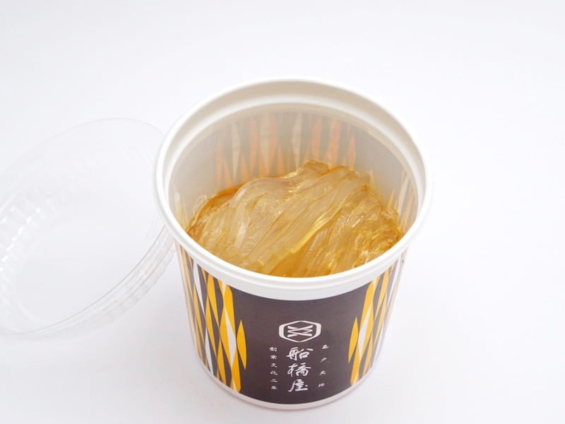 船橋屋 ところてん 酢醤油をかけたところ