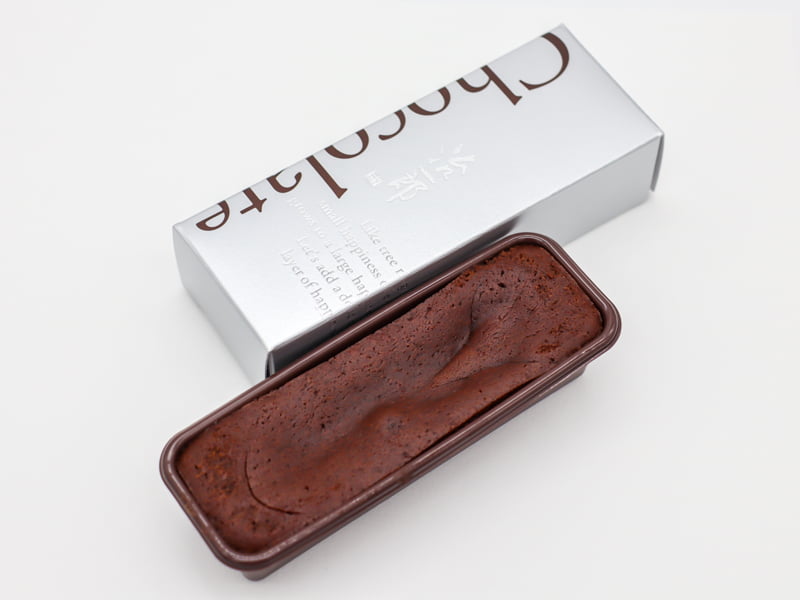 治一郎のガトーショコラ(チョコレート)のパッケージと中身