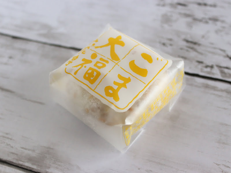 六花亭　ごま大福　外装