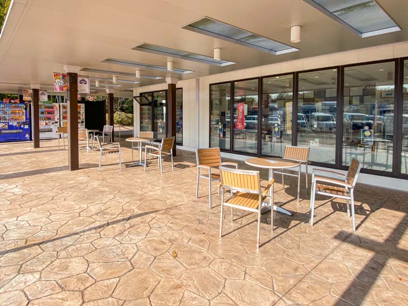 道口パーキングエリア：上り線 テラス