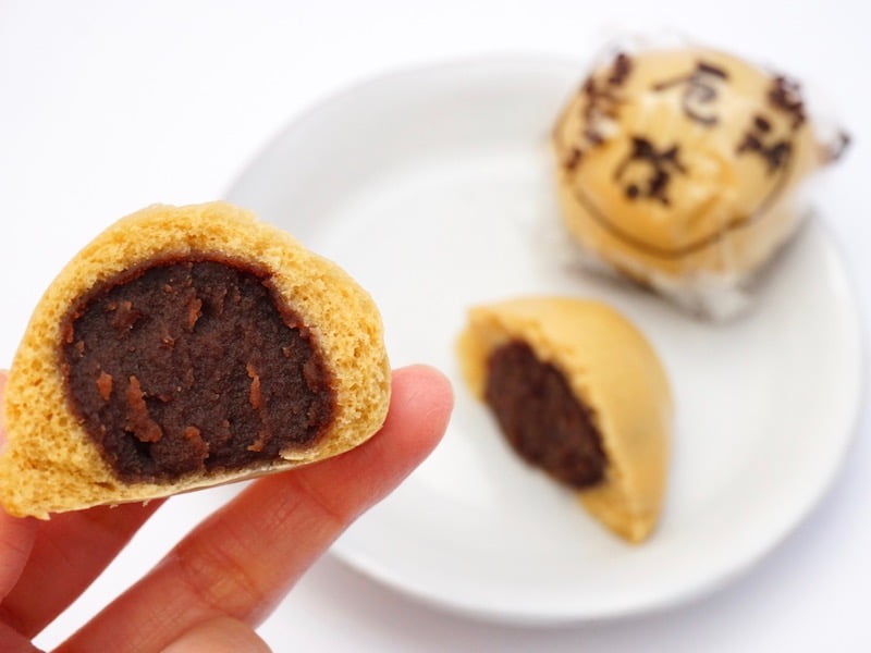 島屋菓子舗　厄除まんじゅう　餡の様子