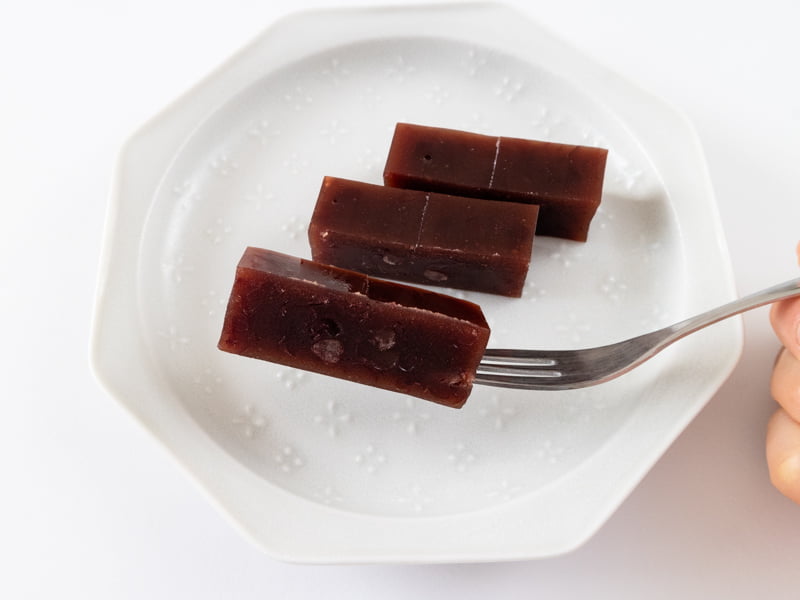 回進堂 岩谷堂羊羹(小倉)餡の感じ