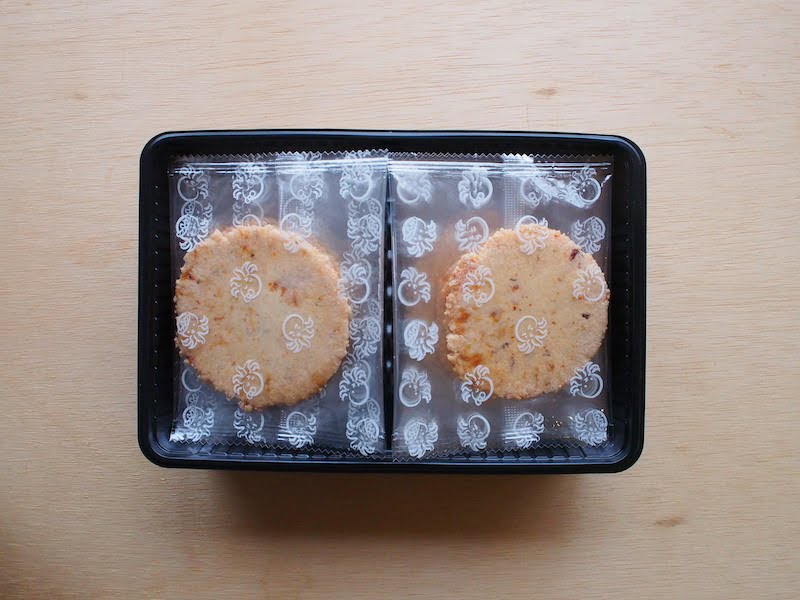 亀屋本店のタコせんべいの中身