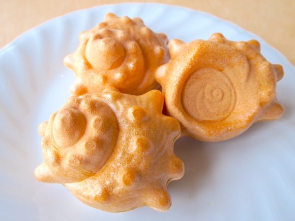 盛栄堂のさざえ最中の中身