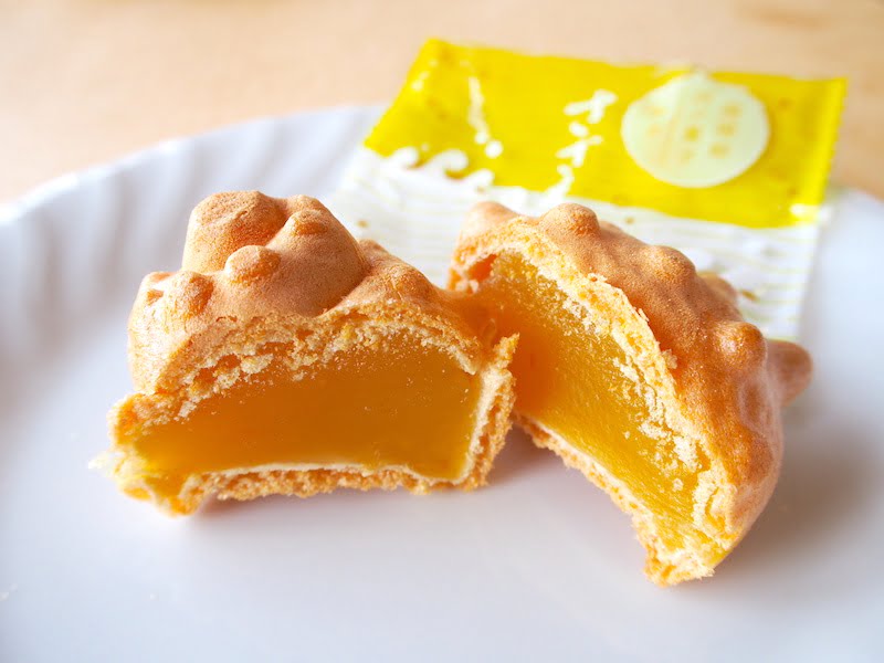 盛栄堂のさざえ最中_柚子