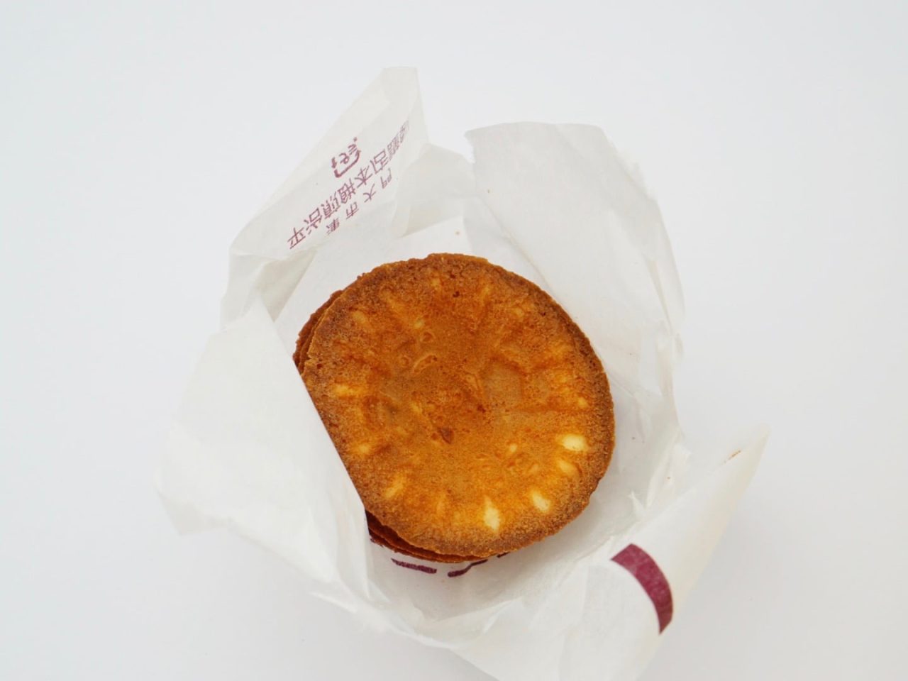 平治煎餅本店 平治煎餅 個包装を開けたところ