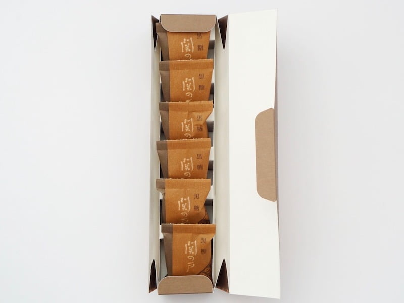 深川屋 黒糖 関の戸 中身全体