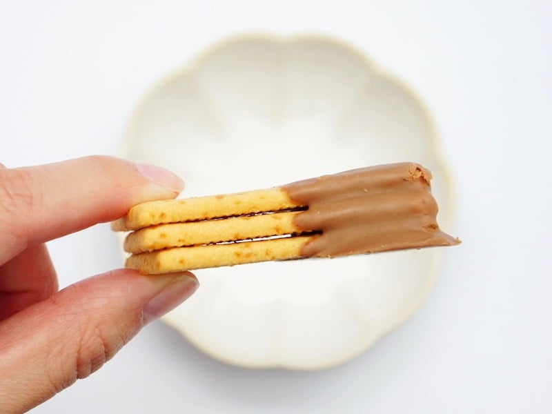 きのとや La La La COOKIE バタータイプを横から見たところ