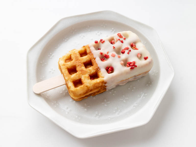 kyocafe chachaワッフルのホワイトいちご