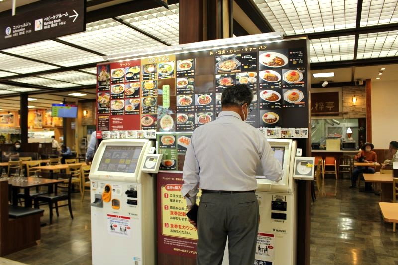 梓川PA　フードコート