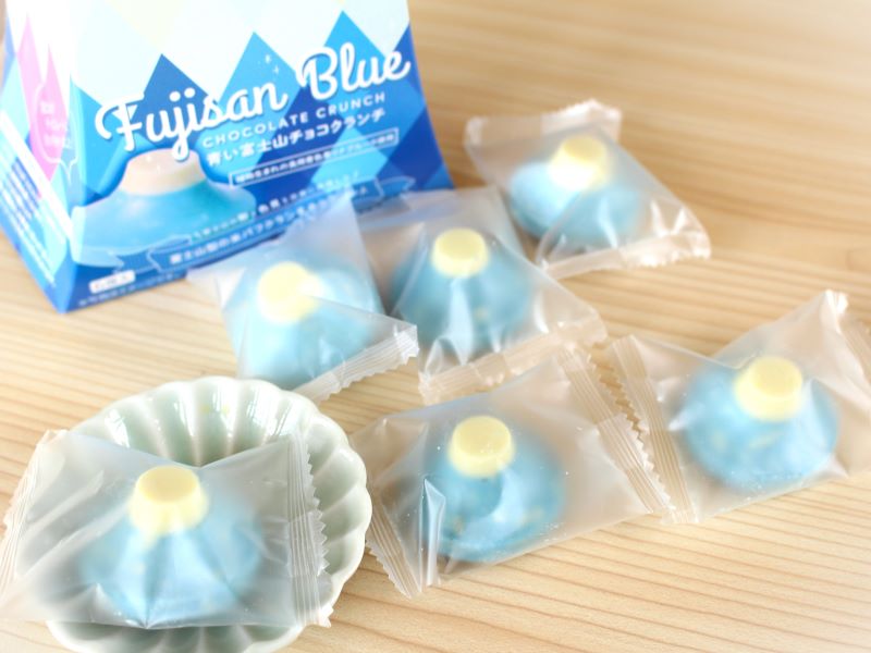 青い富士山チョコクランチ　中身