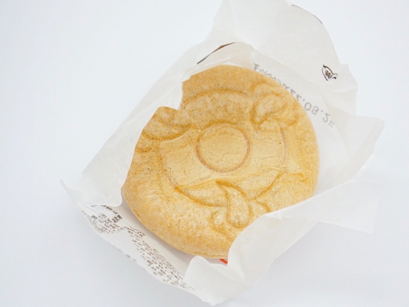 森八 蛇玉もなか 裏面から開封