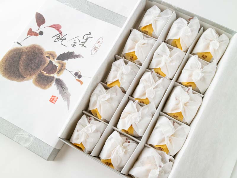 緑屋老舗 栗金飩開封したところ