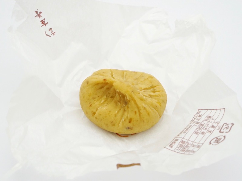信玄堂 中津川栗きんとん 包みを開いたところ
