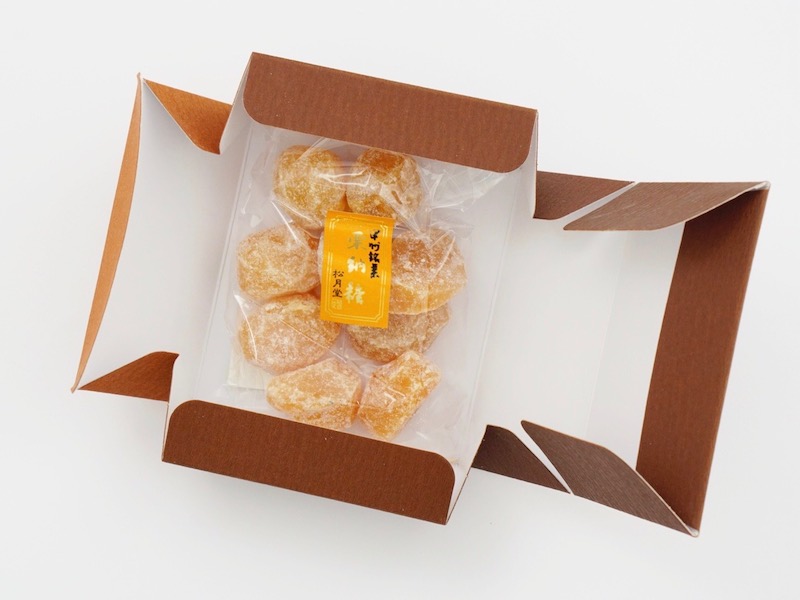 松月堂 栗納糖 中身の全体