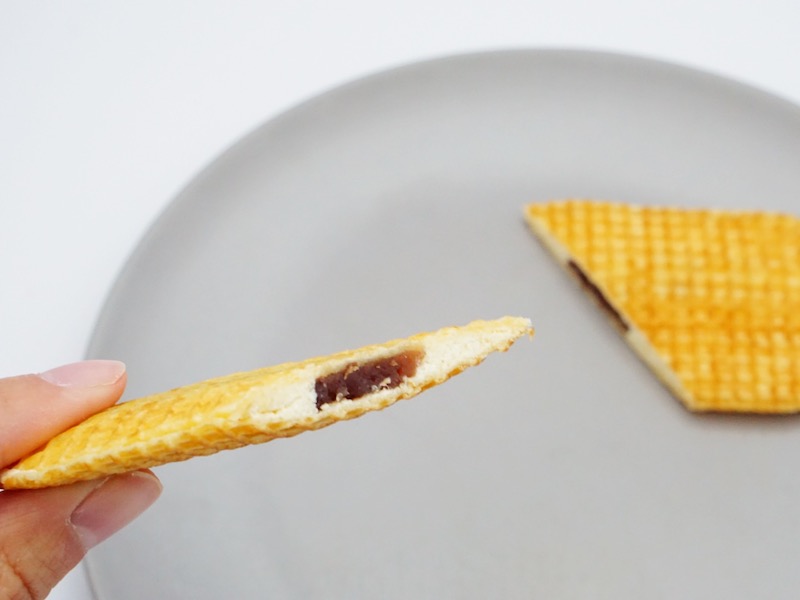 バターのいとこ あんバター味の断面