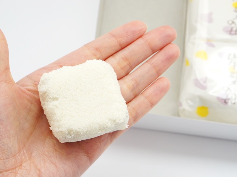 和菓子舗 新蝶屋 岸壁の母 開封したところ