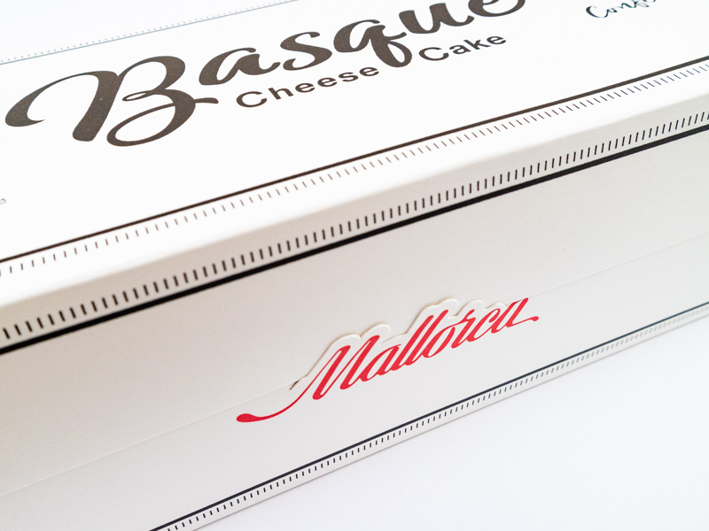 マヨルカ バスクチーズケーキの箱