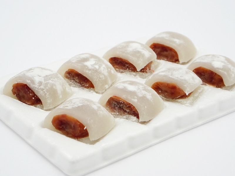 羽二重餅の古里 織福 トレイから出したところ